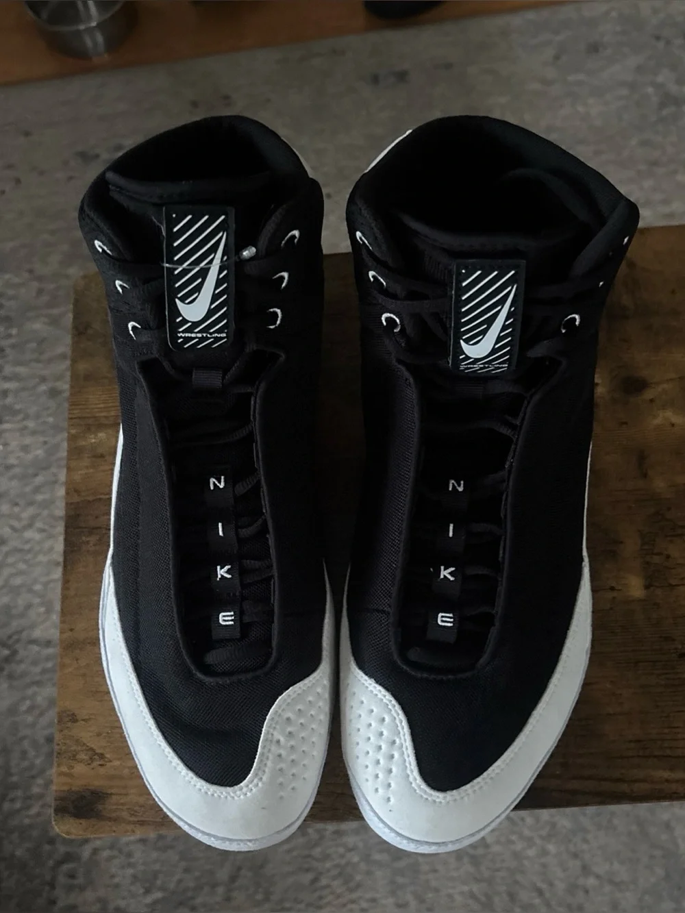 Size 13 Nike Inflict 4 Mens Wrestling Shoes Black White NWOT missing insoles
